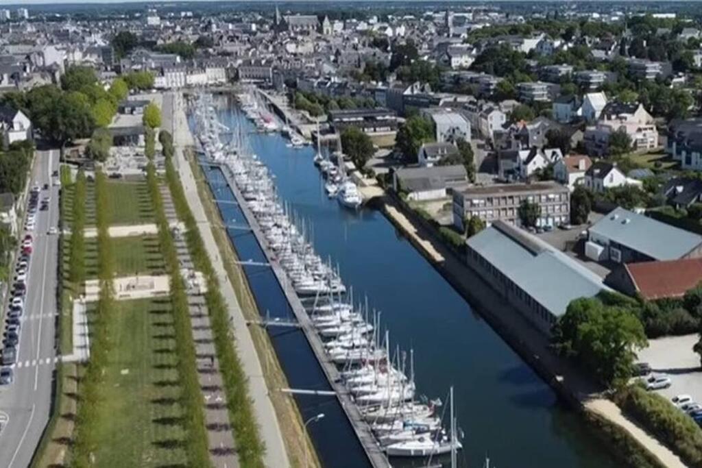 Ferienwohnung A Mi-Chemin Vannes Exterior foto